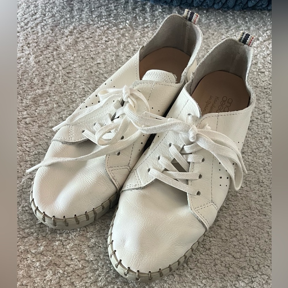 Andre Assous Hand-sewn Spanish Leather Sneakers